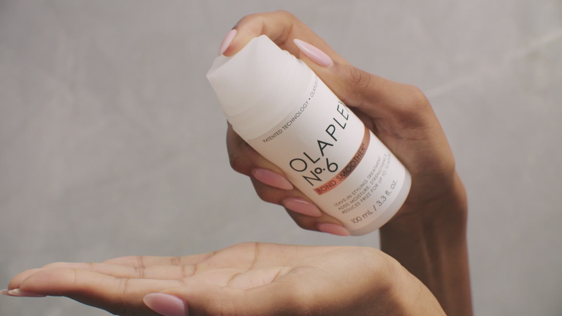 Load video: OLAPLEX Smooth and Shine Duo